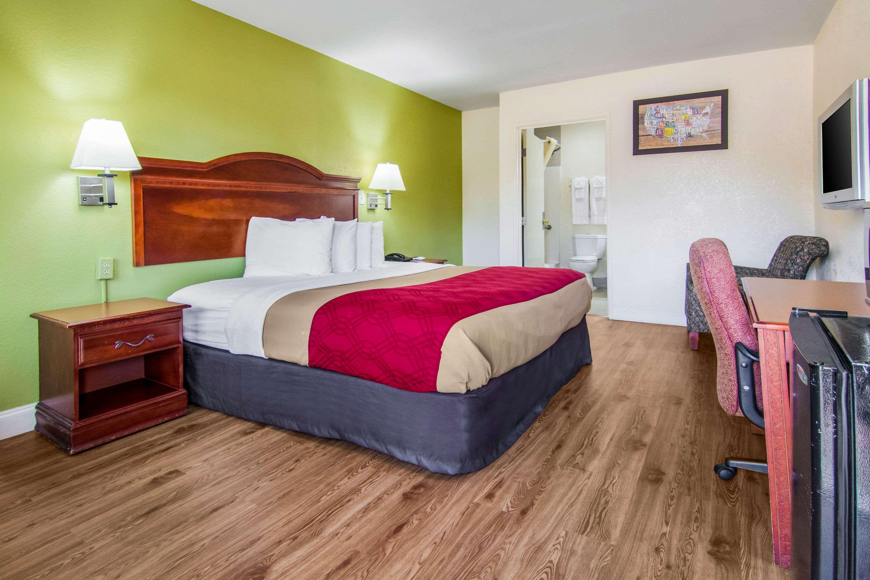 Econo Lodge Atlanta Airport East Forest Park Exterior photo